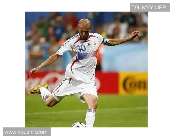 足球历史上最伟大的球星究竟是谁他如何定义了时代的足球传奇